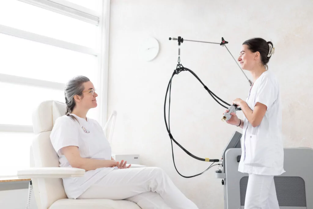 Huidtherapeuten Annebel en Anne van Huidzorg West in Delft